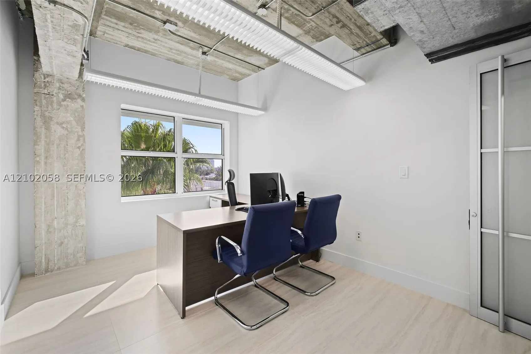 605 Lincoln Rd #500