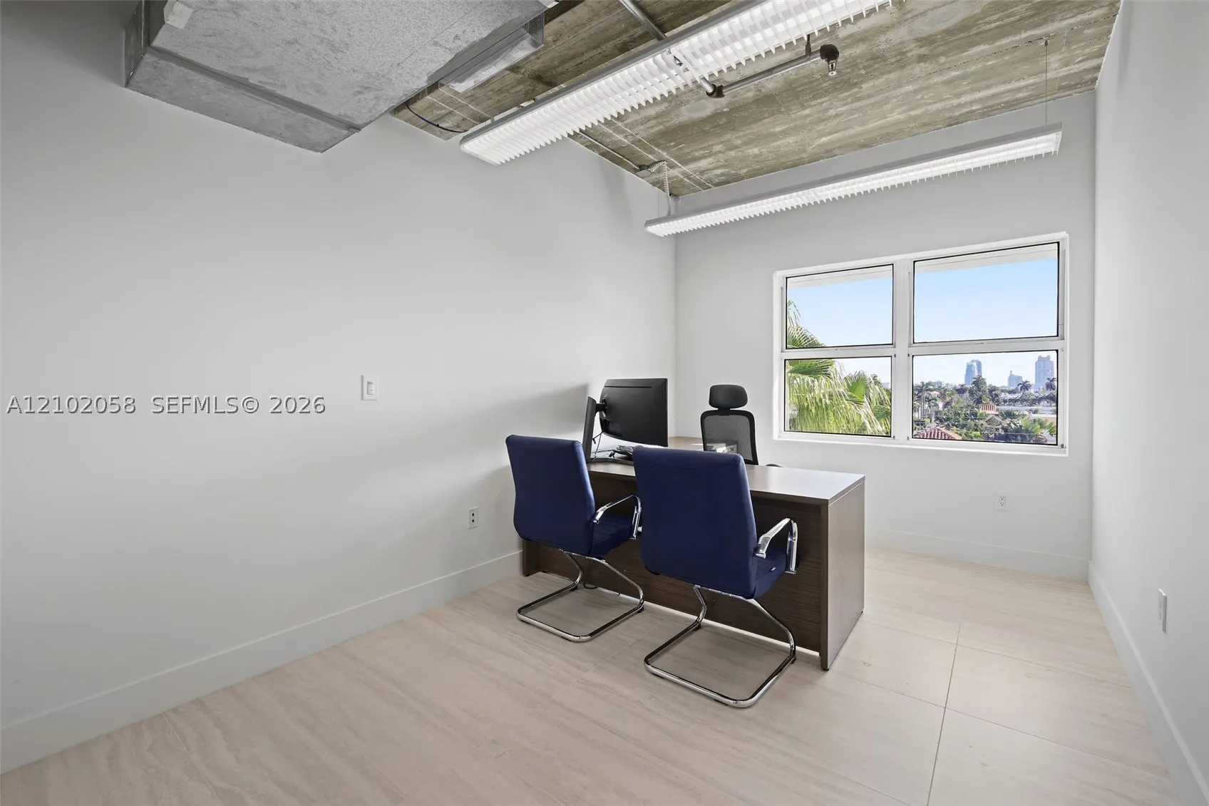 605 Lincoln Rd #500