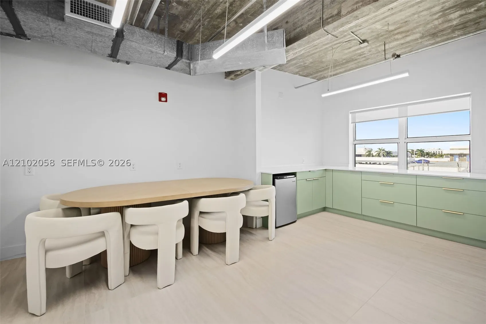 605 Lincoln Rd #500