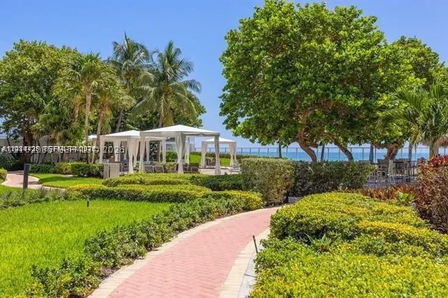 3000 S Ocean Dr #1208