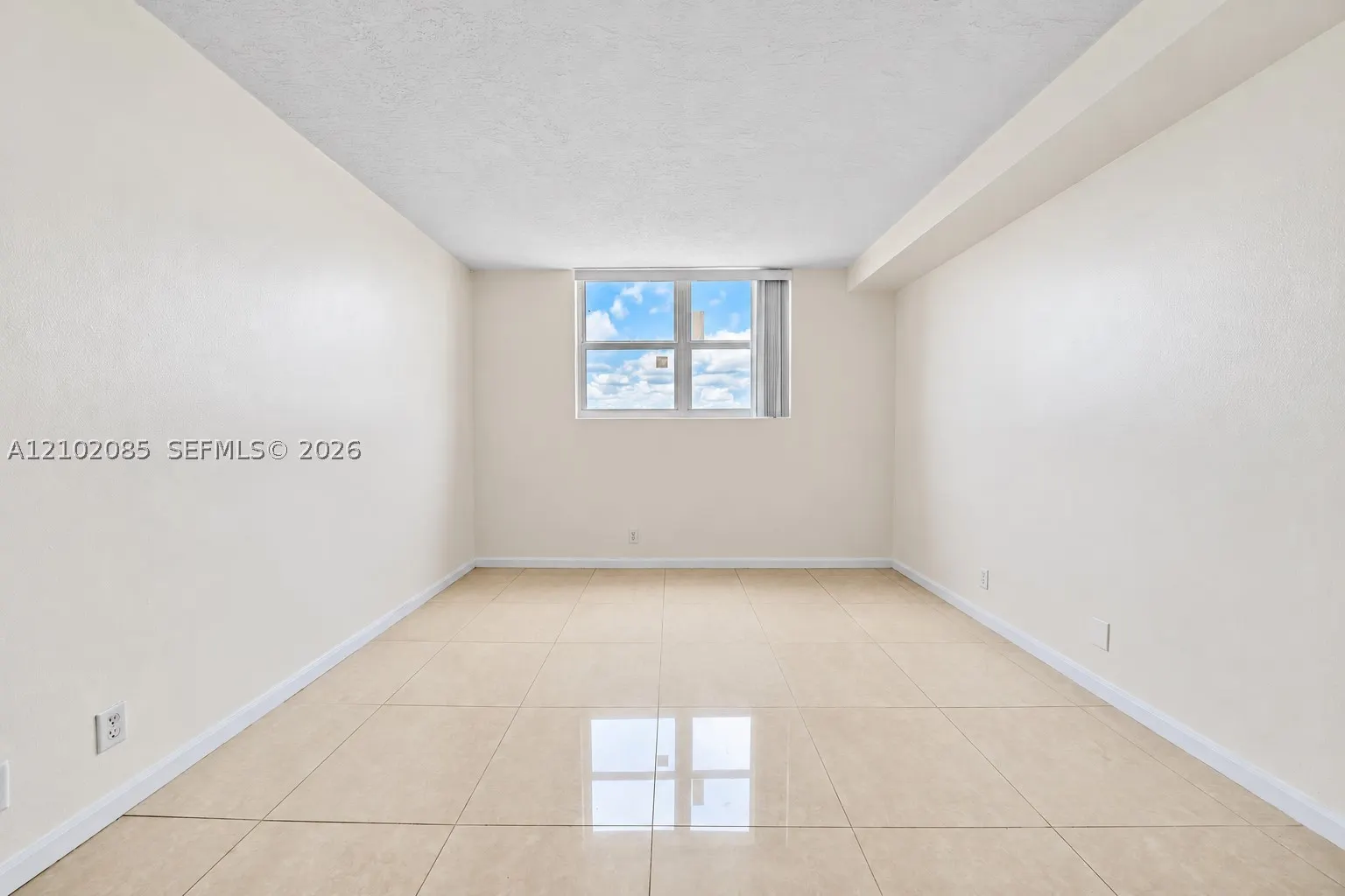 3000 S Ocean Dr #1208