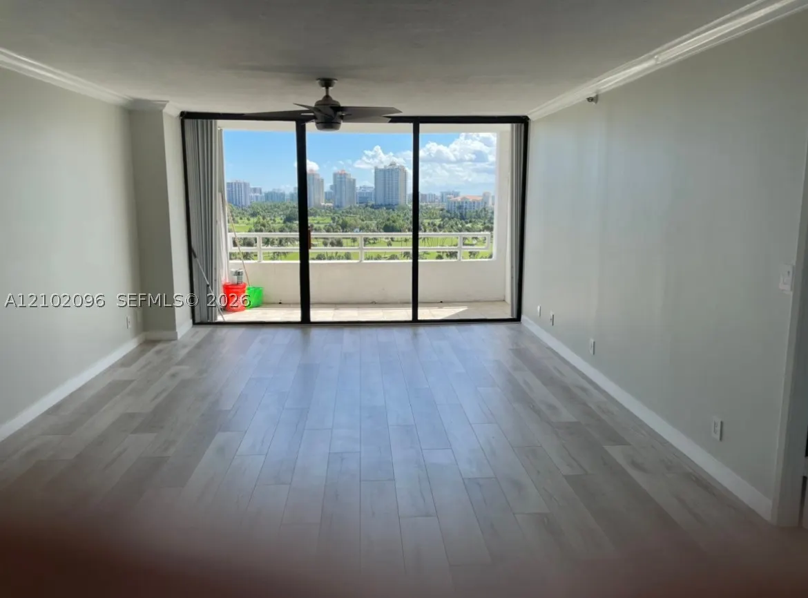 20225 NE 34th Ct #1216
