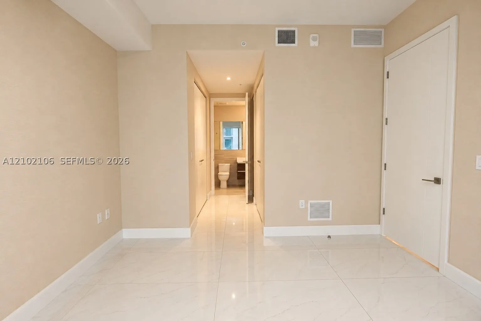 301 Altara Ave #403