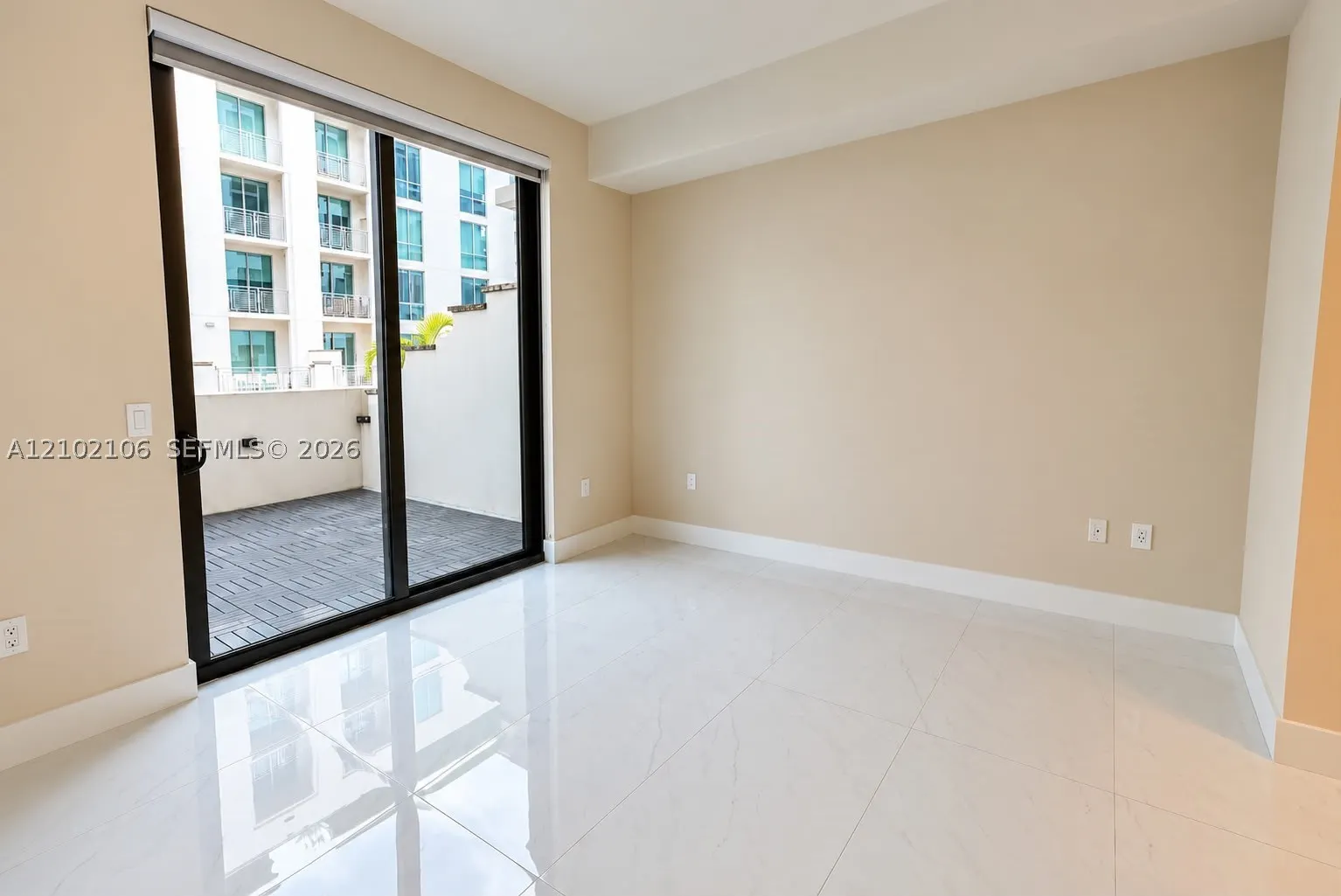 301 Altara Ave #403