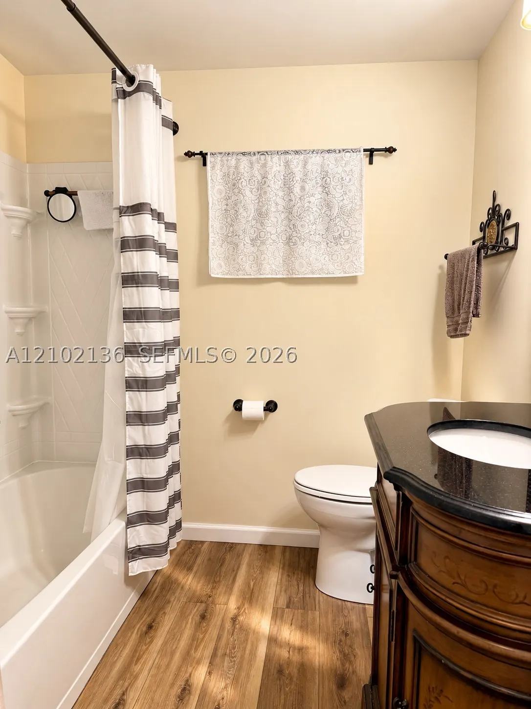121 Eleuthera Dr