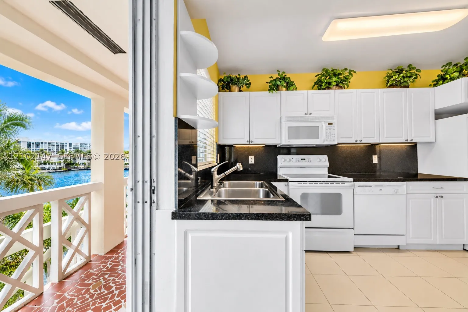 2400 S Ocean Dr #302