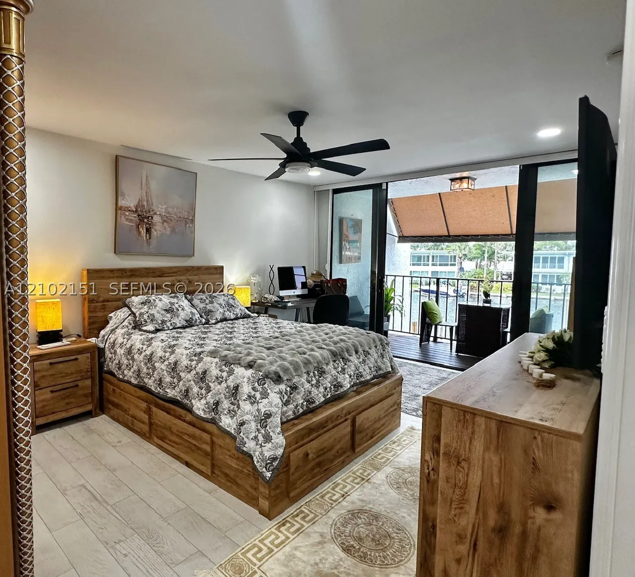 424 Hendricks Isle #7