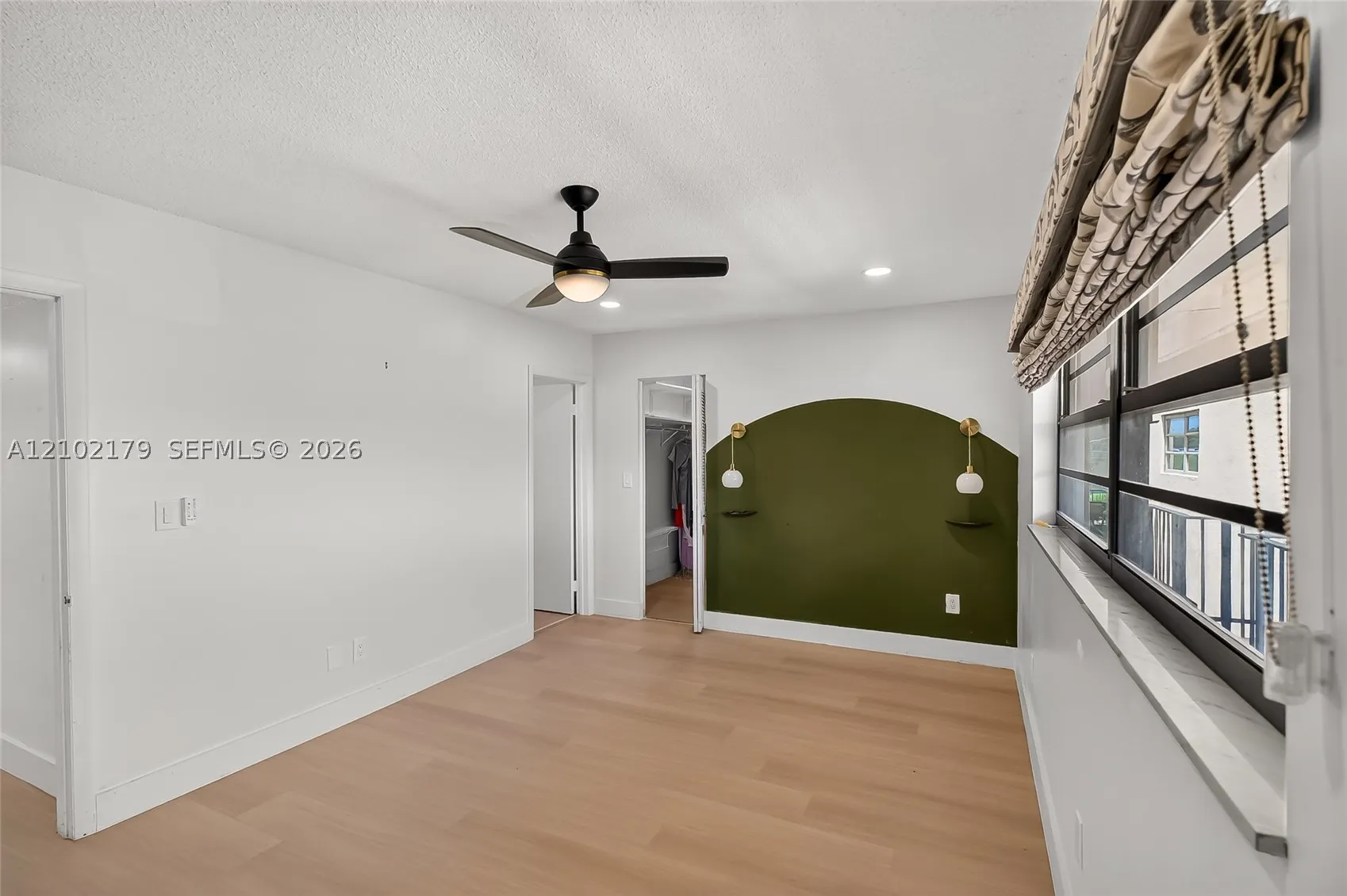 525 Coral Way #403