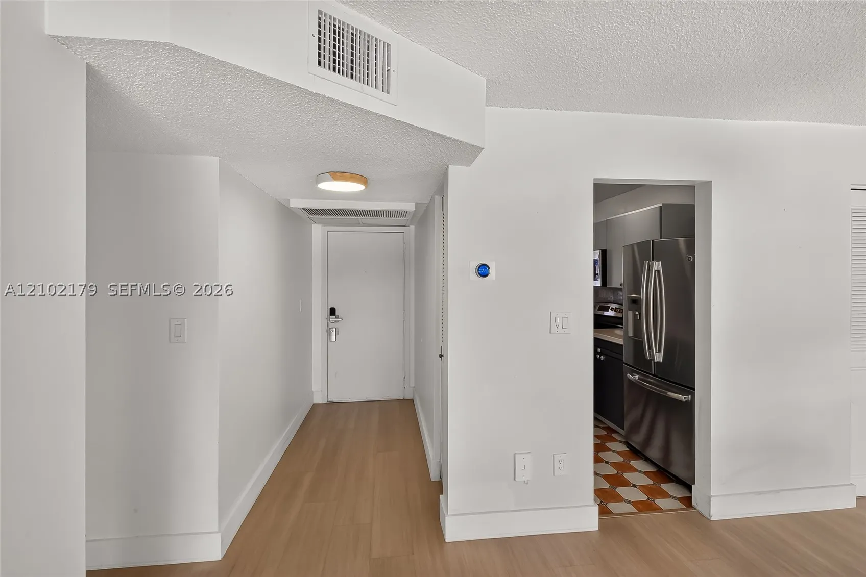 525 Coral Way #403