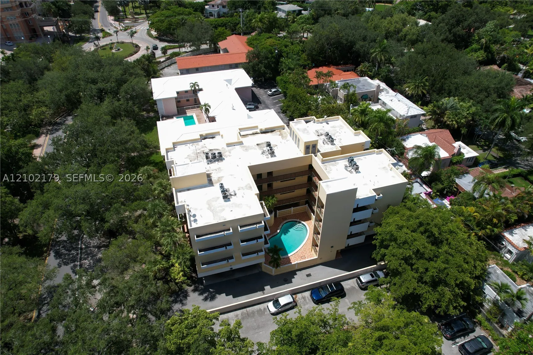 525 Coral Way #403