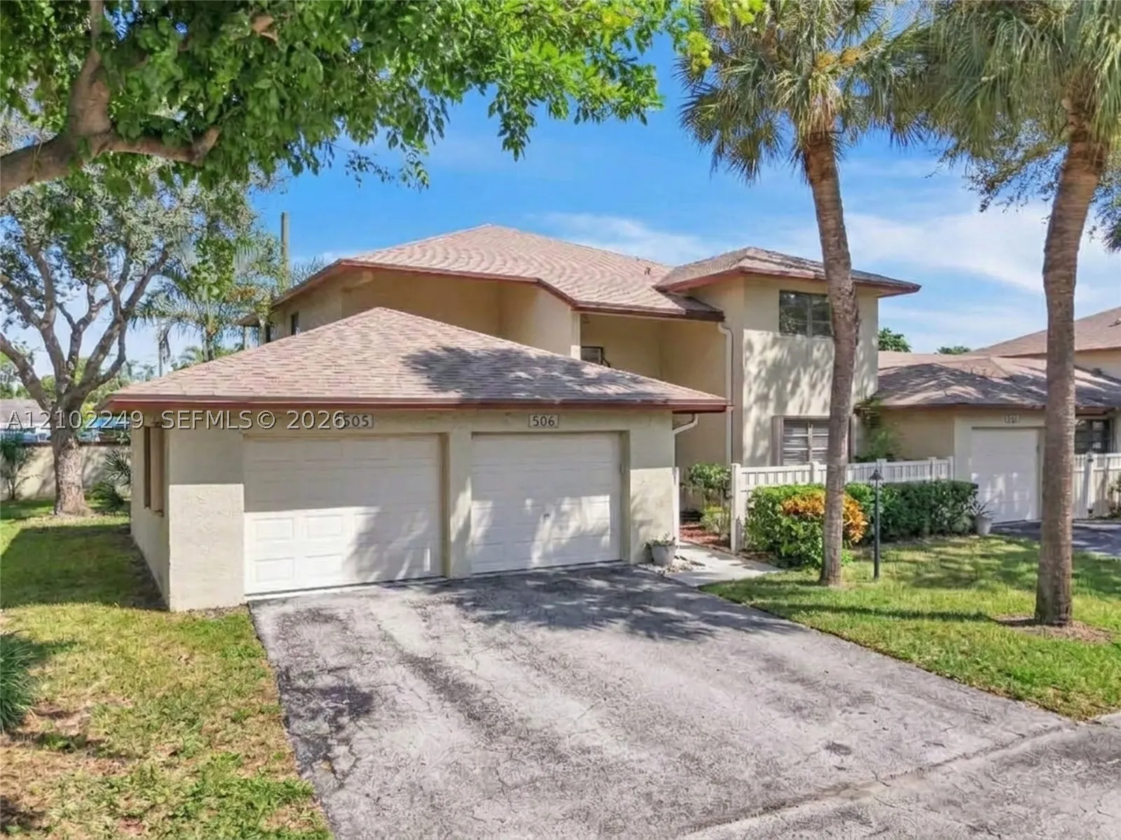 1769 NE 40th Pl #505