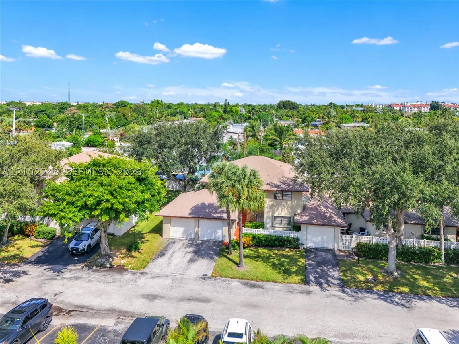 1769 NE 40th Pl #505