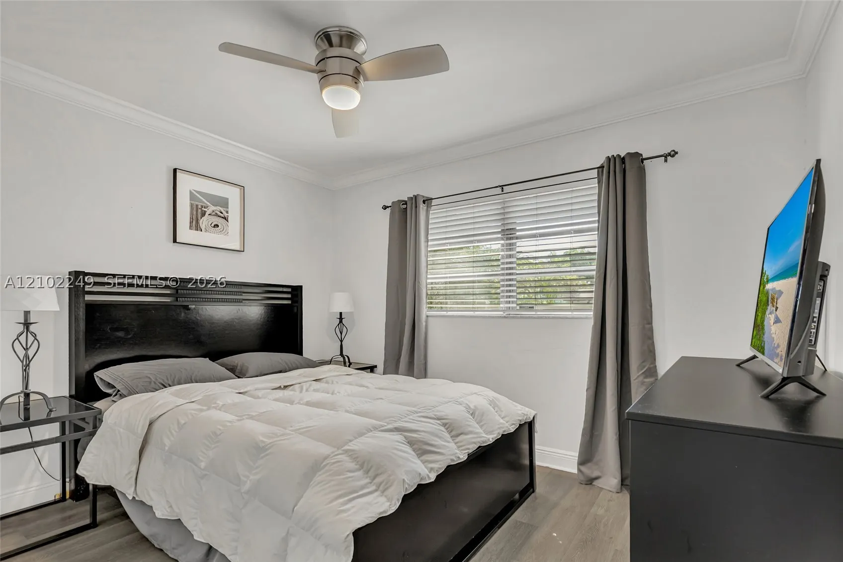 1769 NE 40th Pl #505