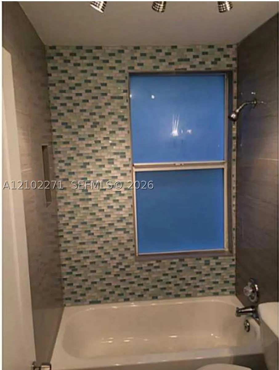 1218 Drexel Ave #103