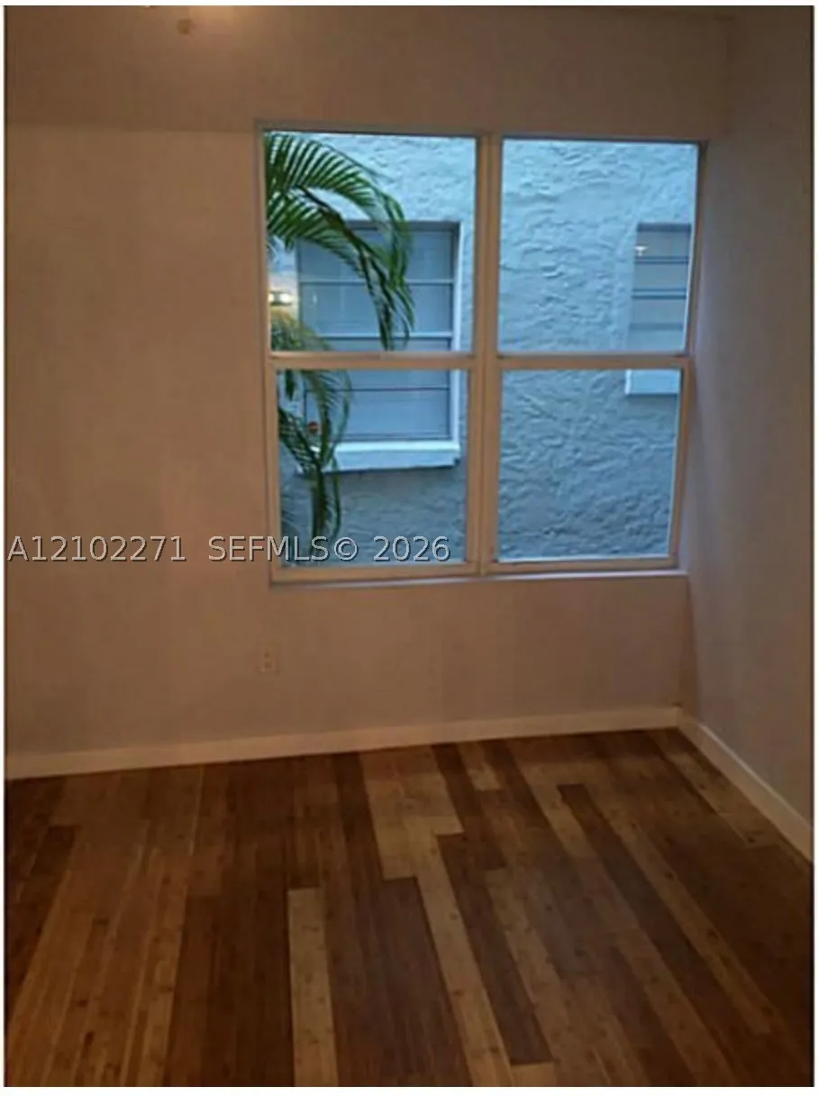 1218 Drexel Ave #103
