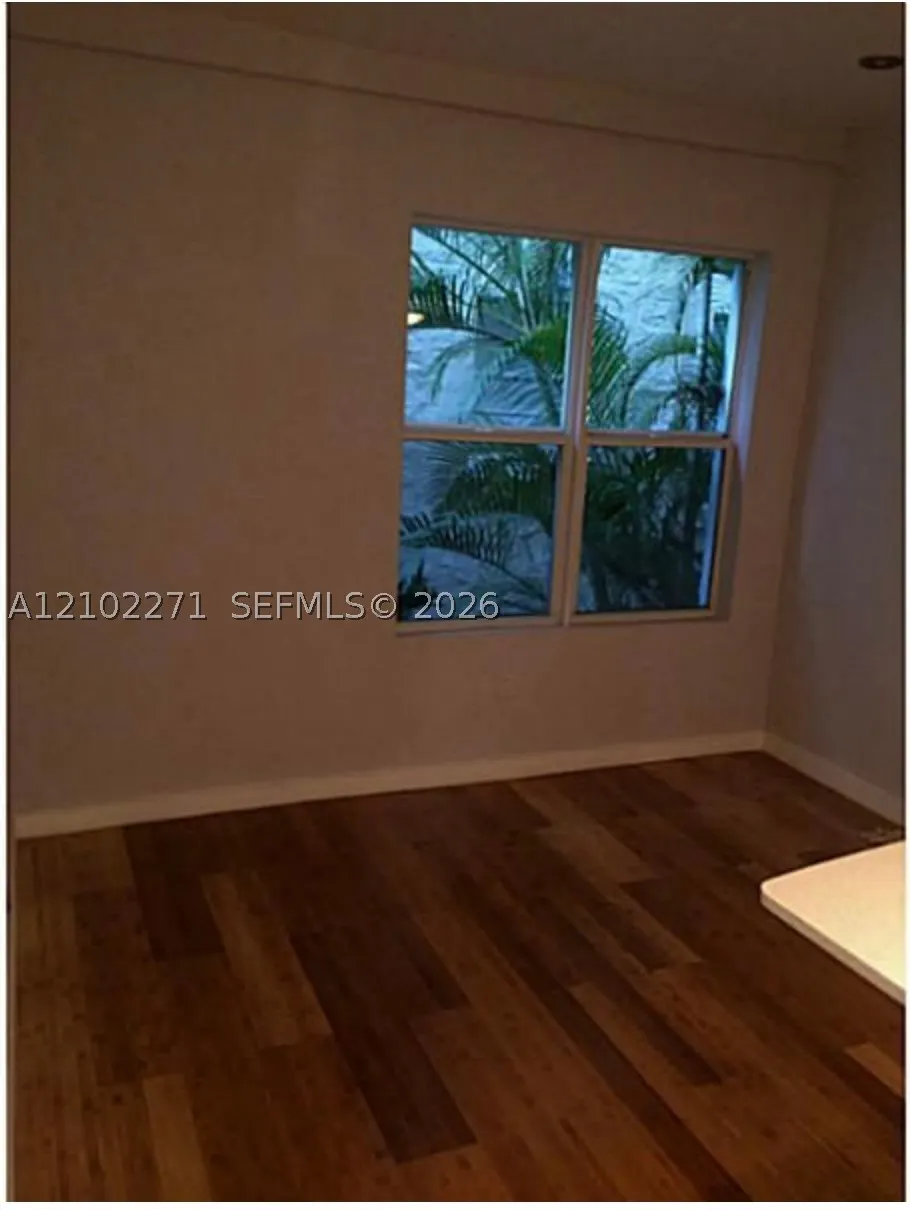 1218 Drexel Ave #103