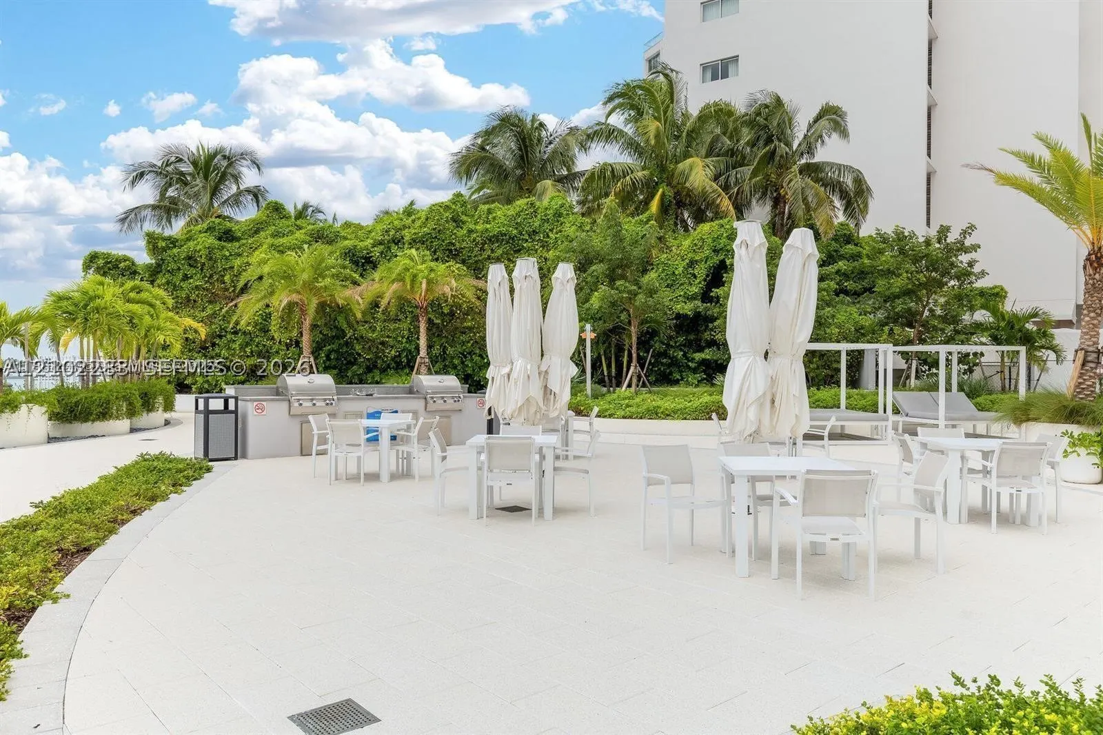 1000 West Avenue #531