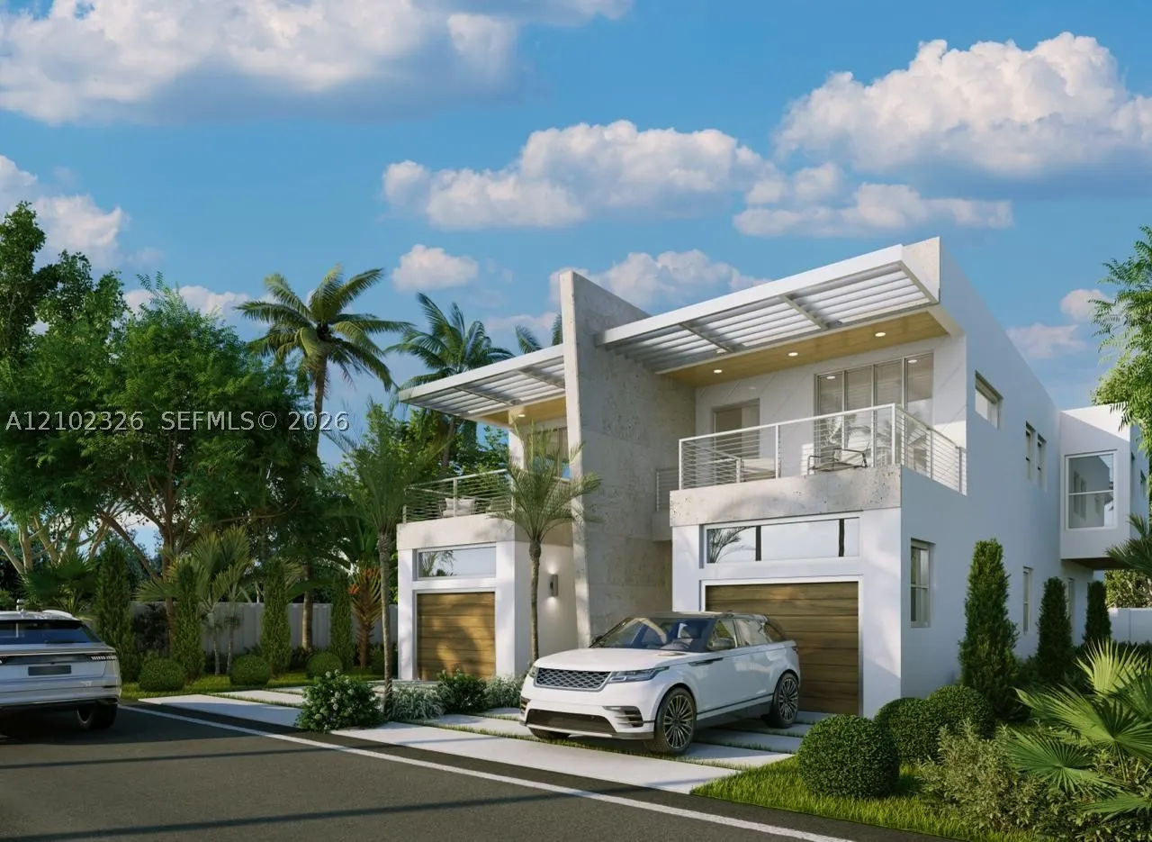 310 SW 14th Ct