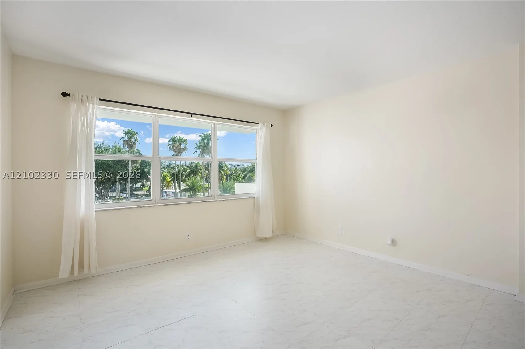 1630 N Ocean Blvd #215