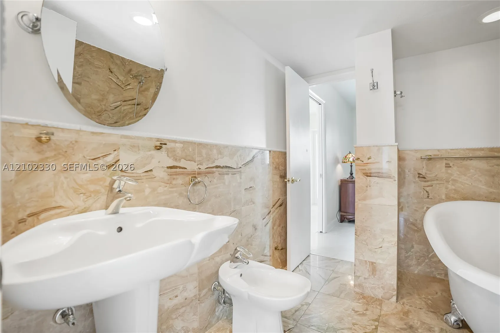 1630 N Ocean Blvd #215