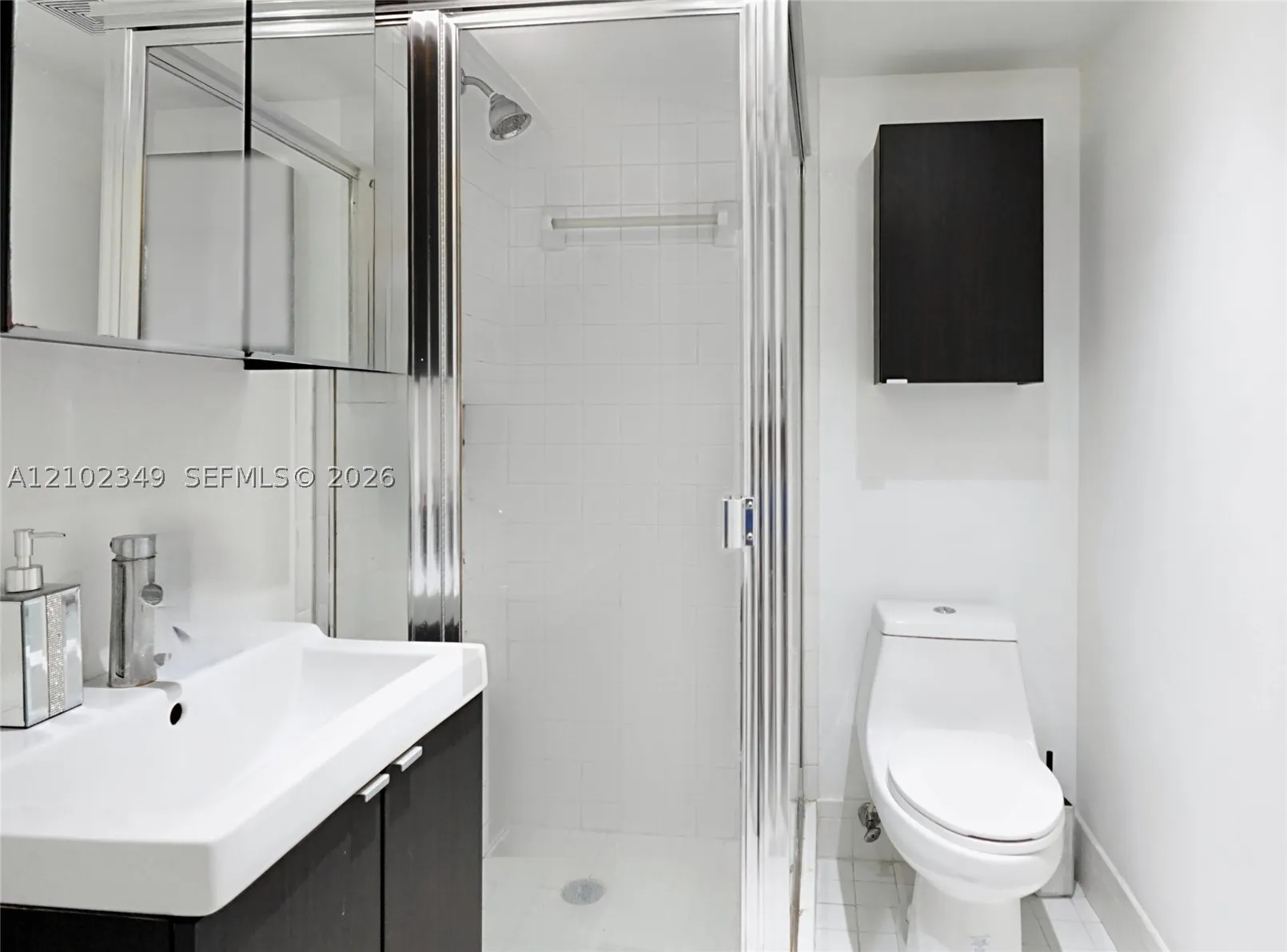2600 Collins Ave #308
