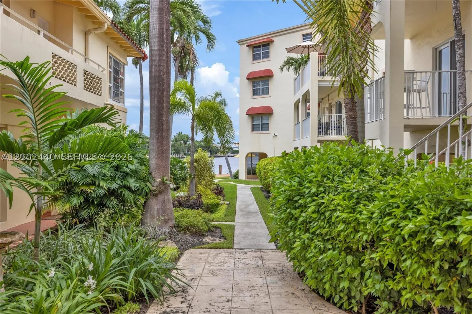 341 N Birch Rd #209