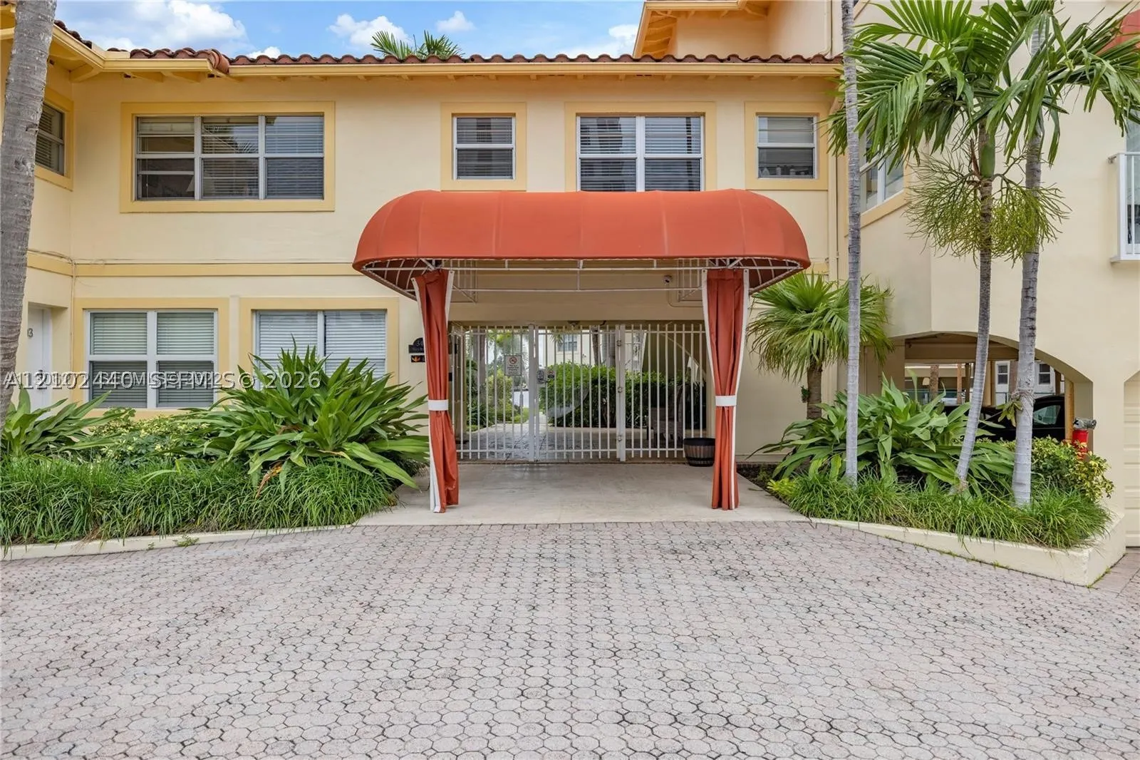 341 N Birch Rd #209