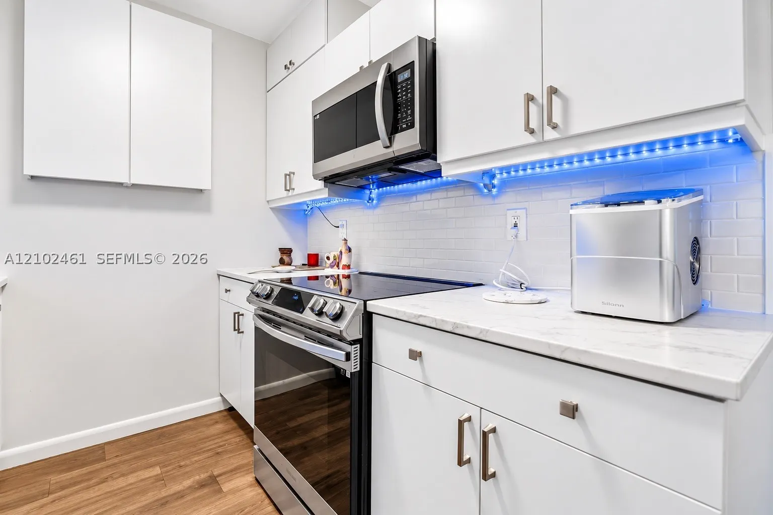 901 SW 11 Ave #17H
