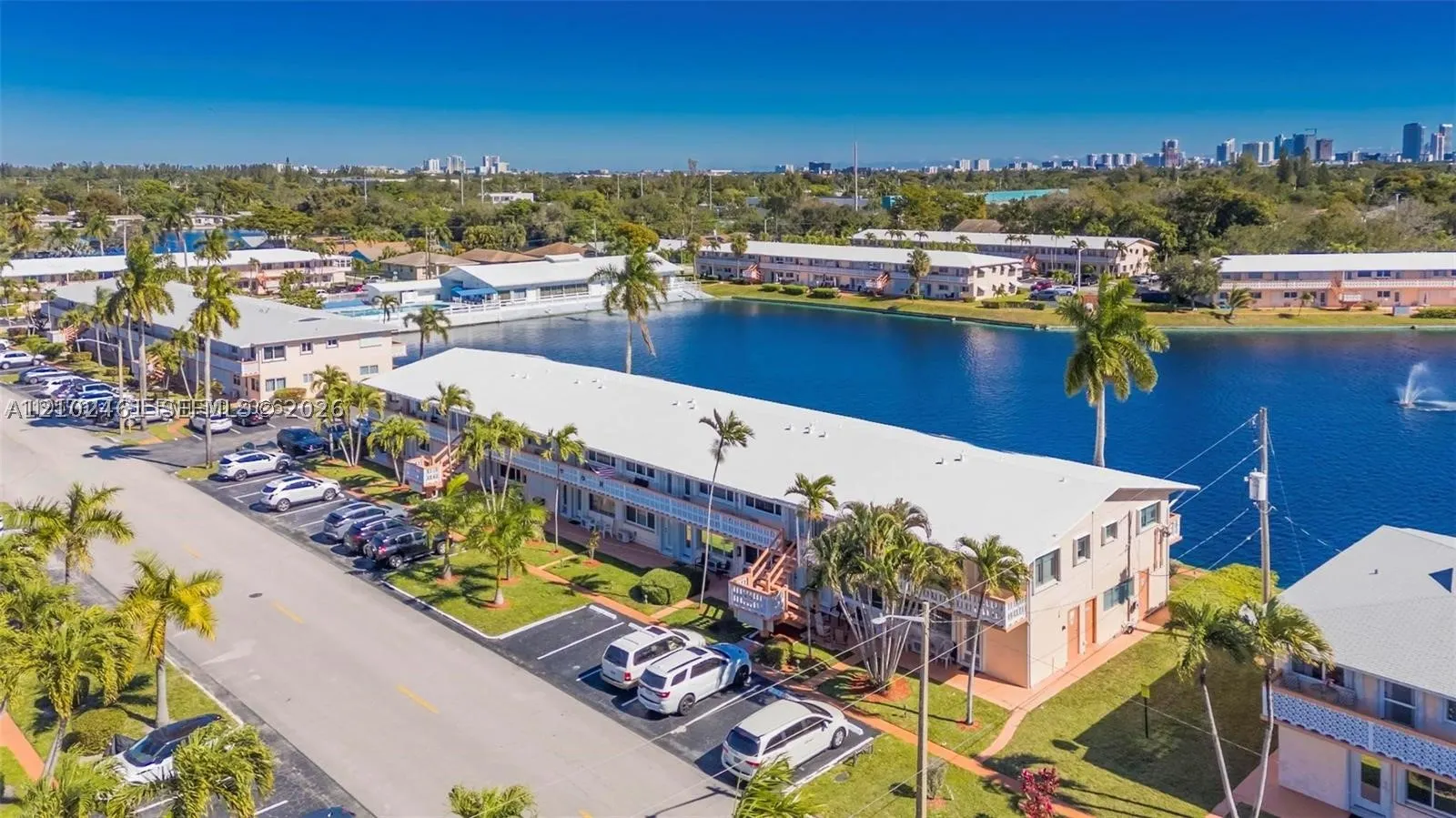 901 SW 11 Ave #17H