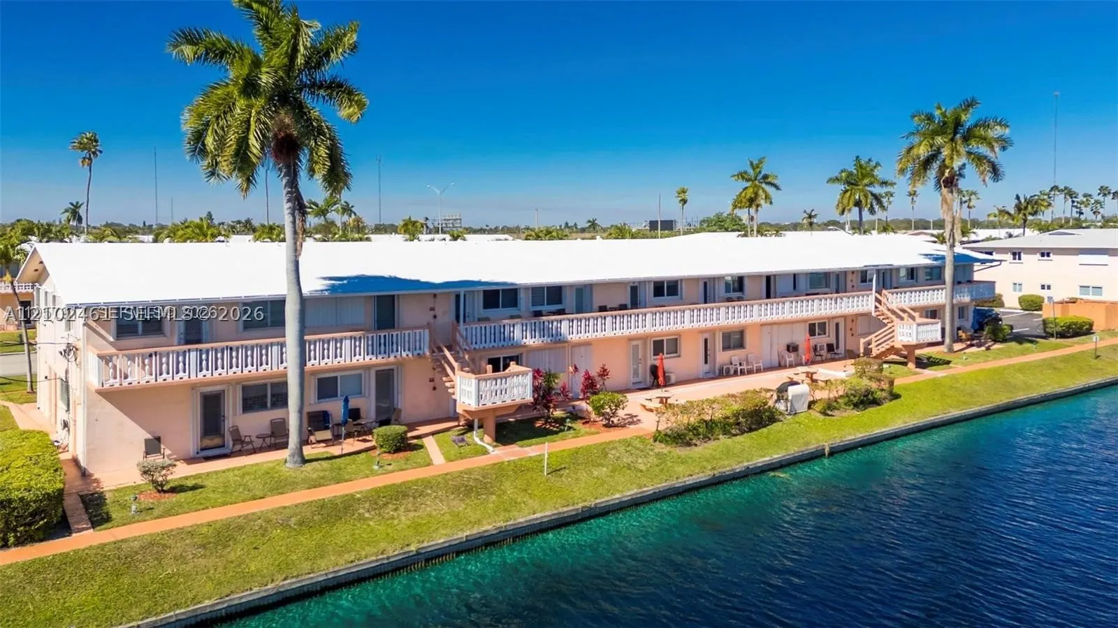901 SW 11 Ave #17H
