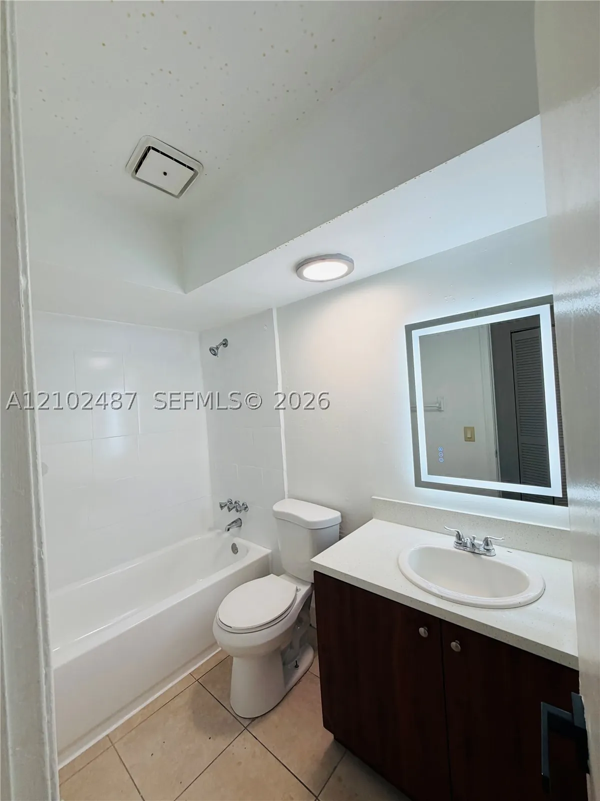 601 NW 42ND CT #204