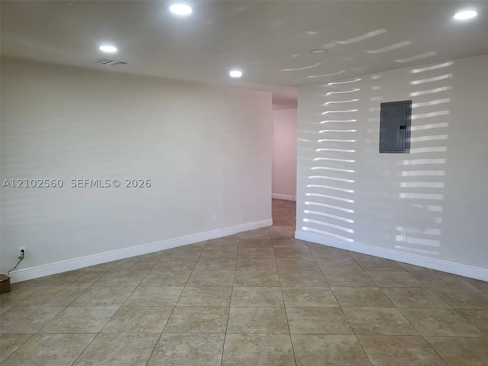 3700 NE 13th Ter
