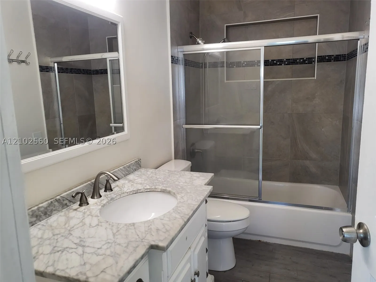 3700 NE 13th Ter