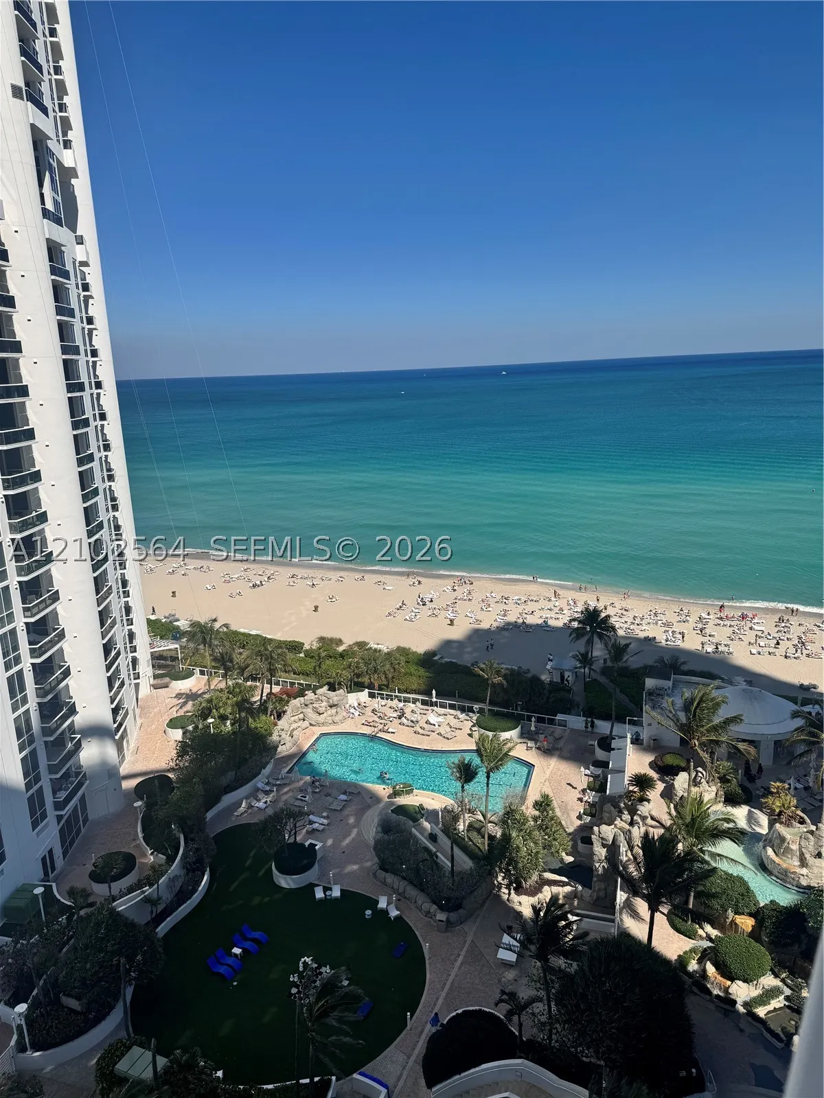 18001 Collins Ave #808