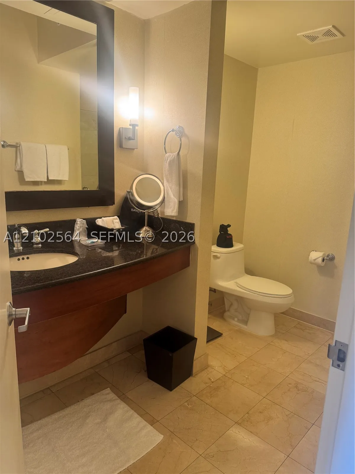 18001 Collins Ave #808