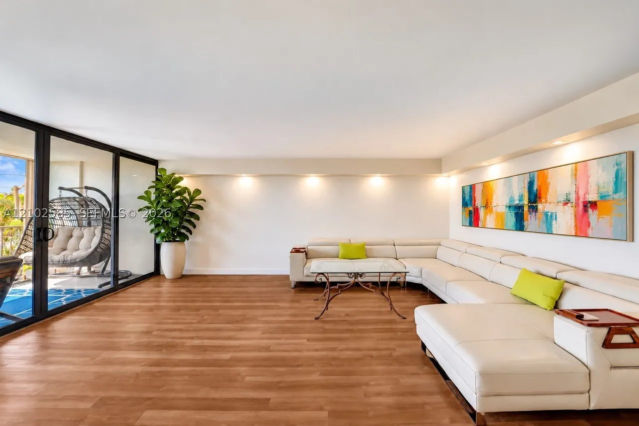 1901 N Ocean Blvd #3B