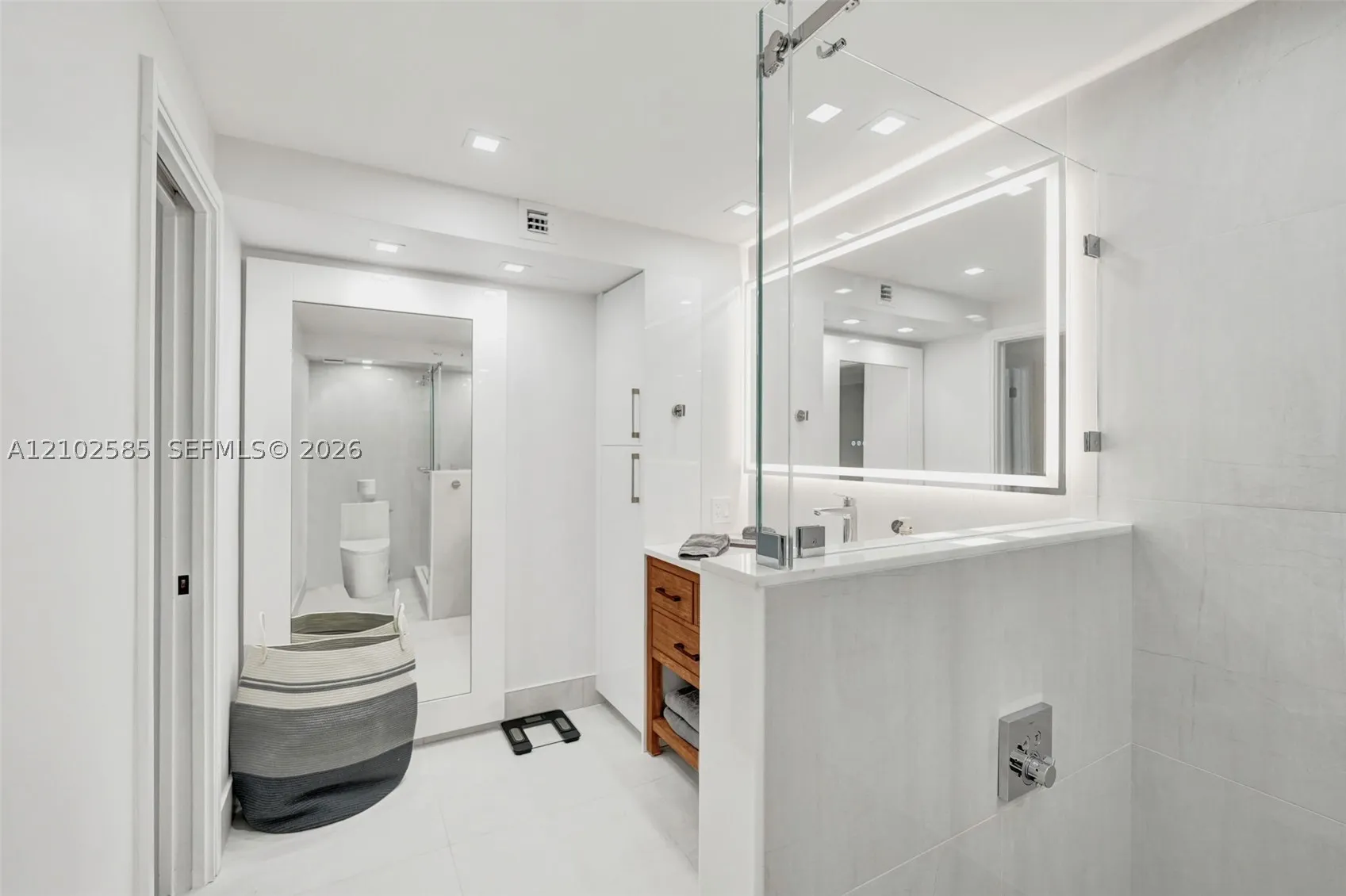 1901 N Ocean Blvd #3B