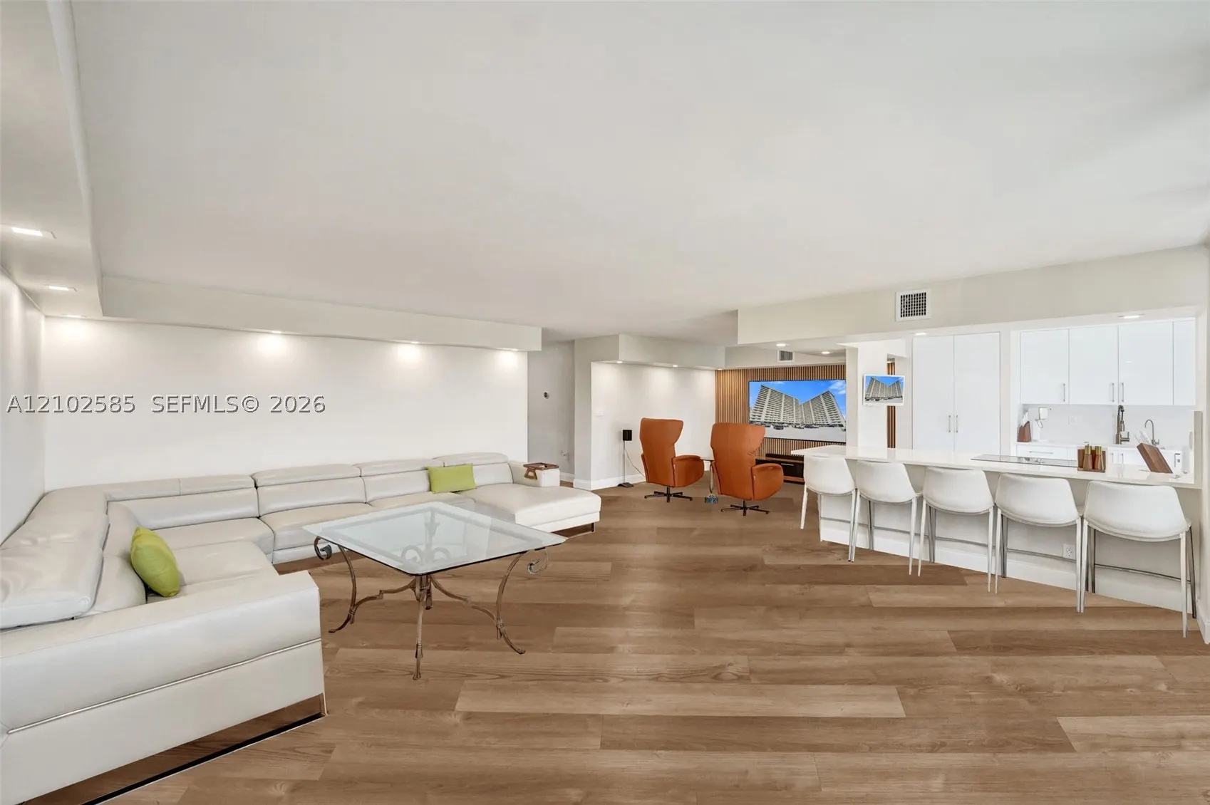 1901 N Ocean Blvd #3B