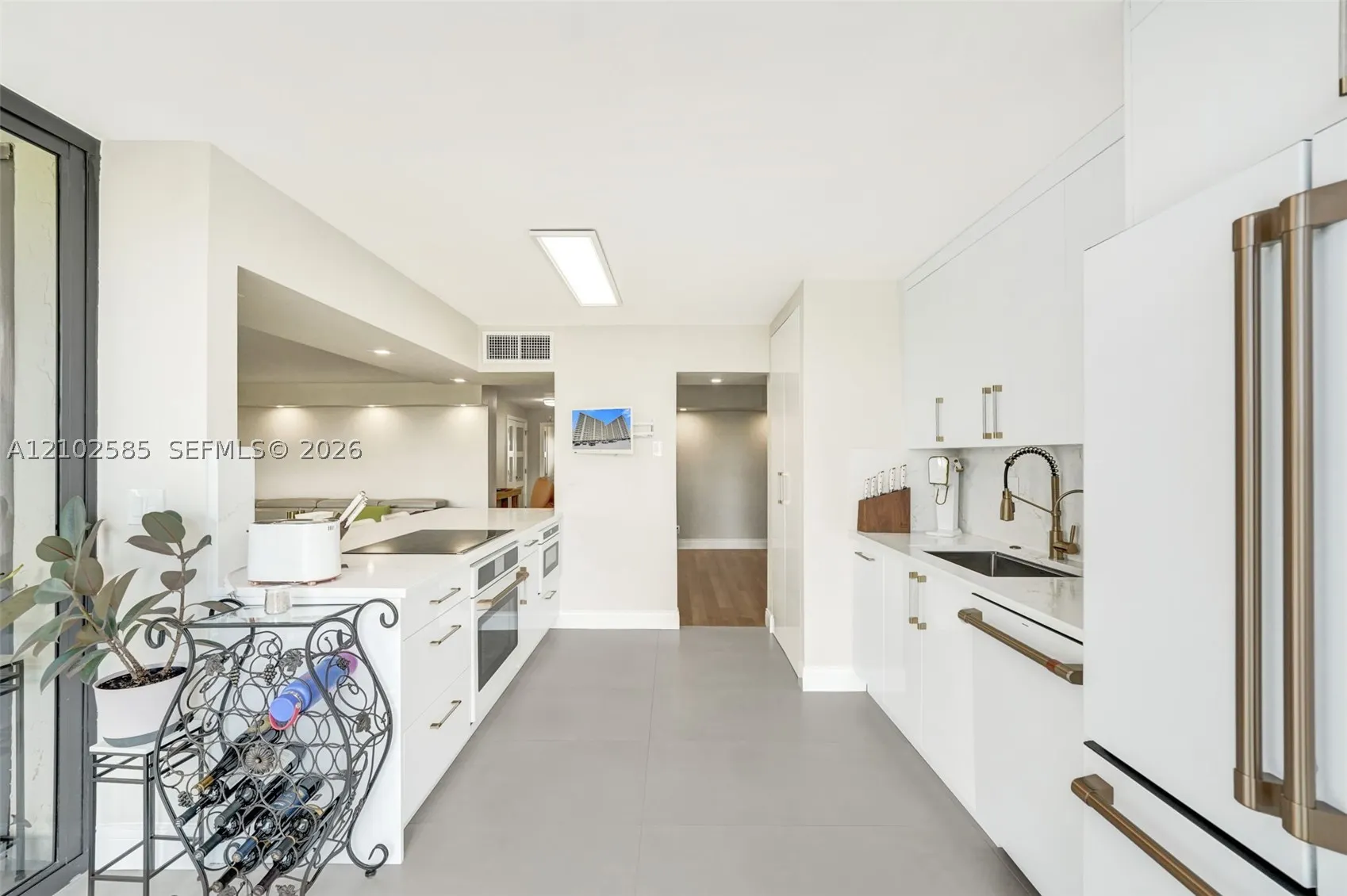 1901 N Ocean Blvd #3B