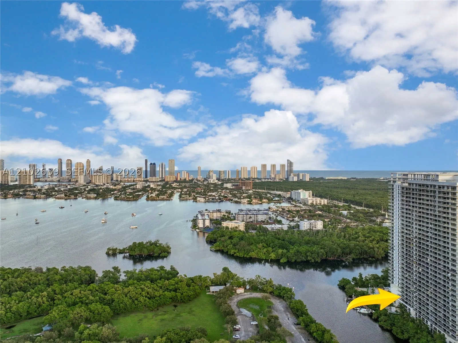 16385 Biscayne Blvd #407