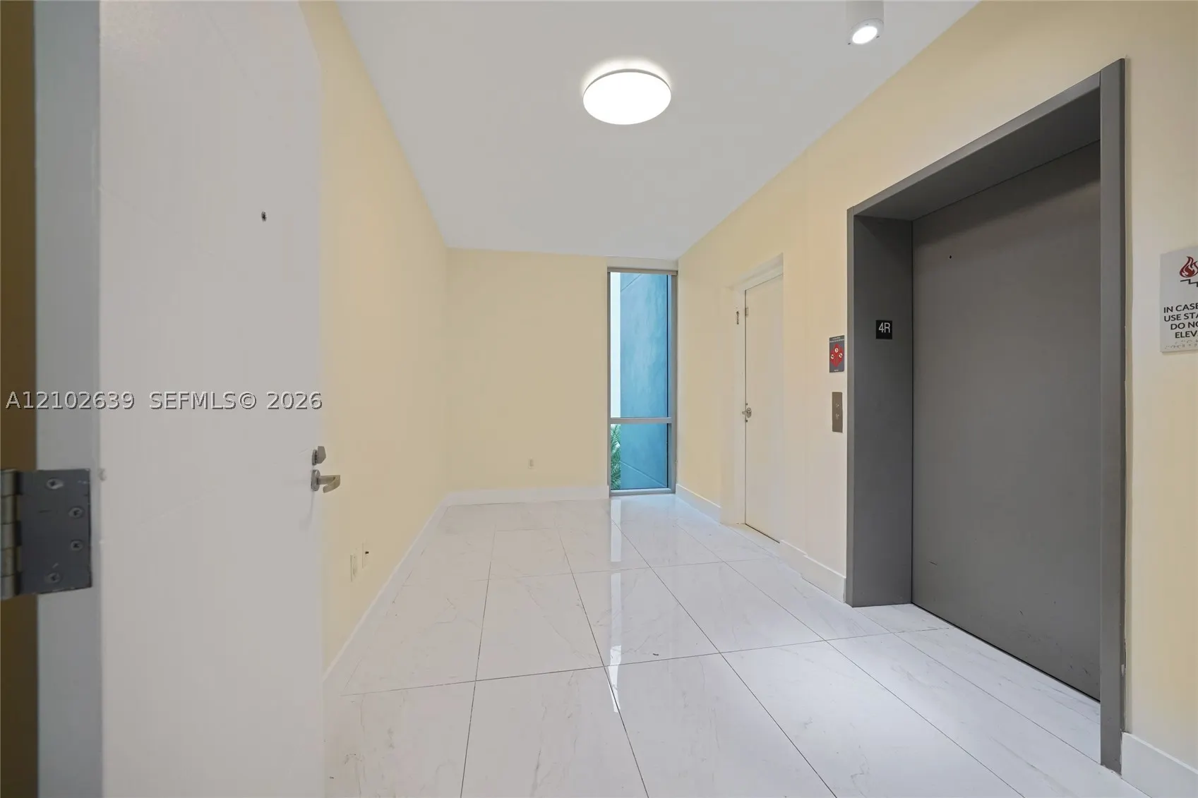 16385 Biscayne Blvd #407