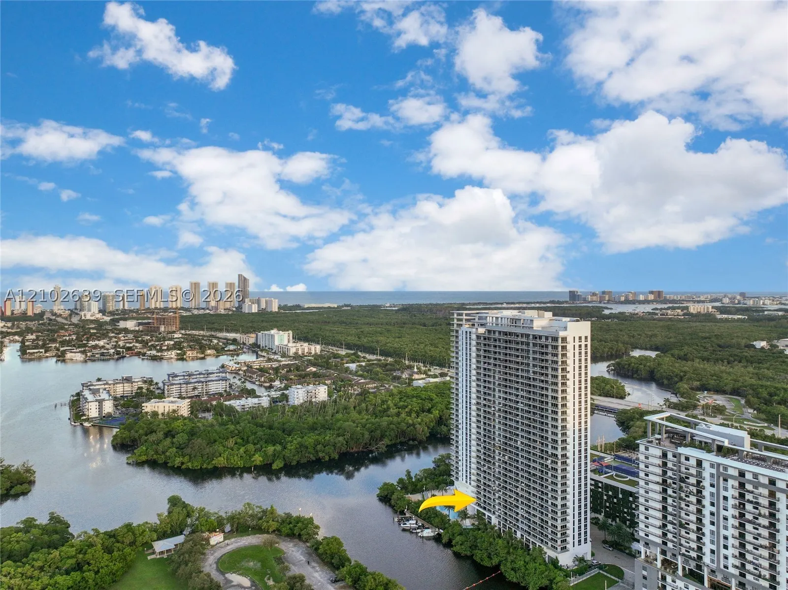 16385 Biscayne Blvd #407