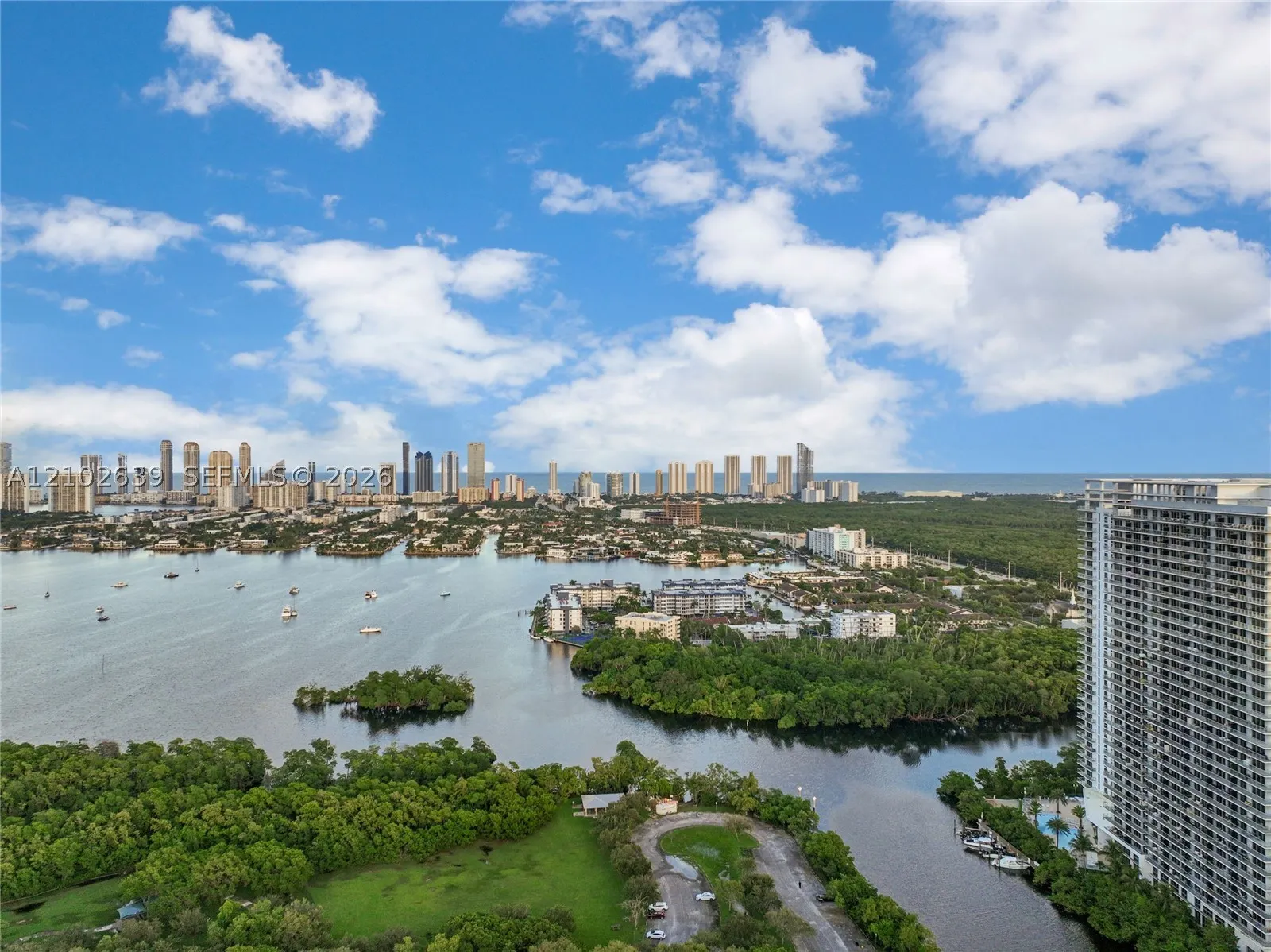 16385 Biscayne Blvd #407