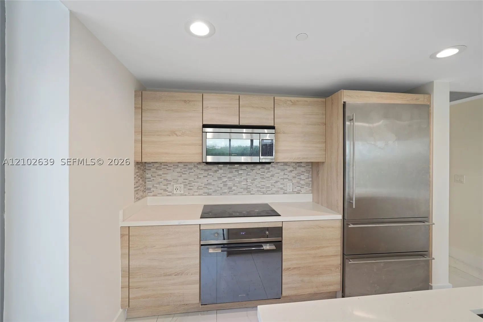 16385 Biscayne Blvd #407