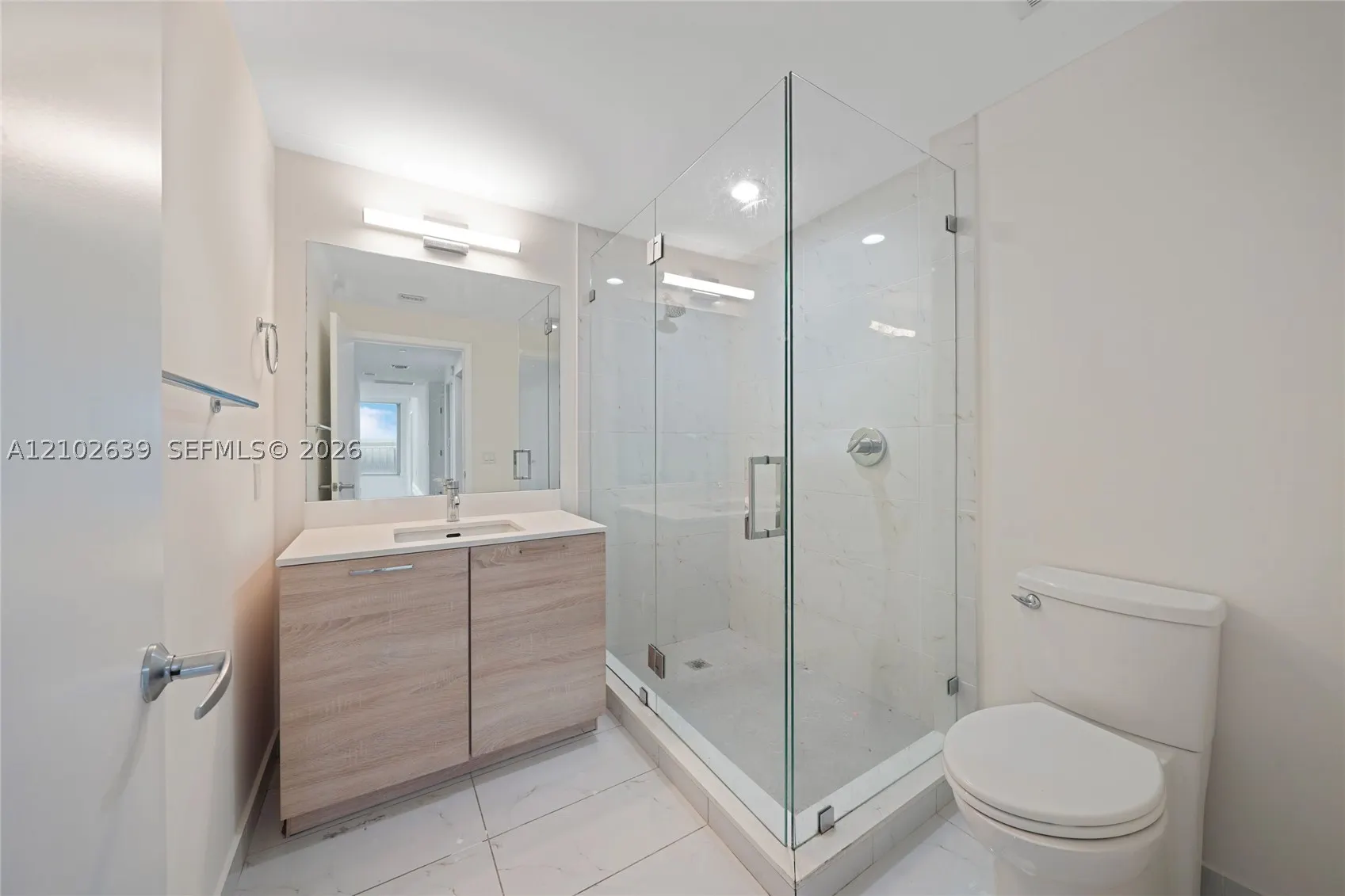 16385 Biscayne Blvd #407