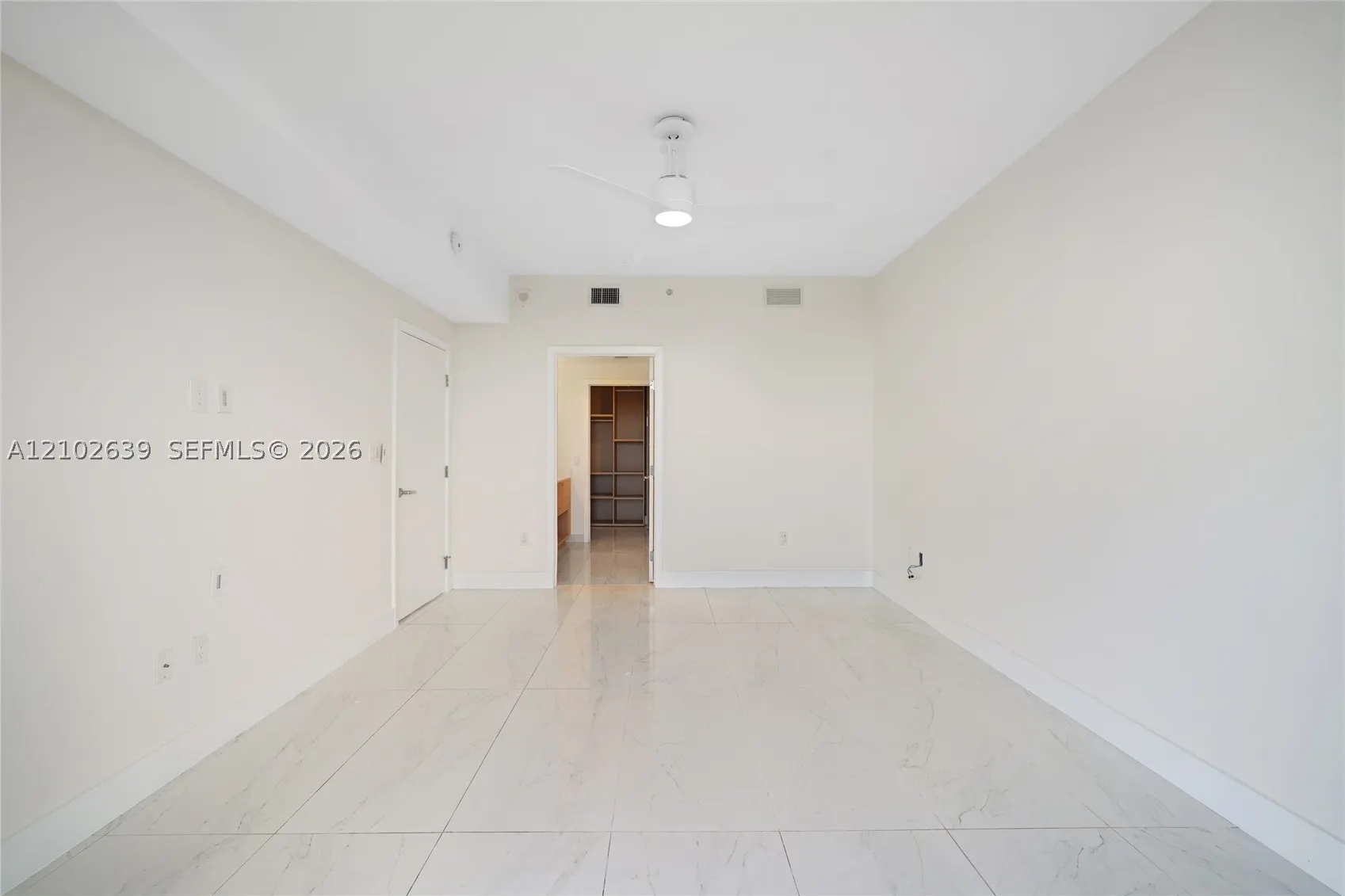 16385 Biscayne Blvd #407