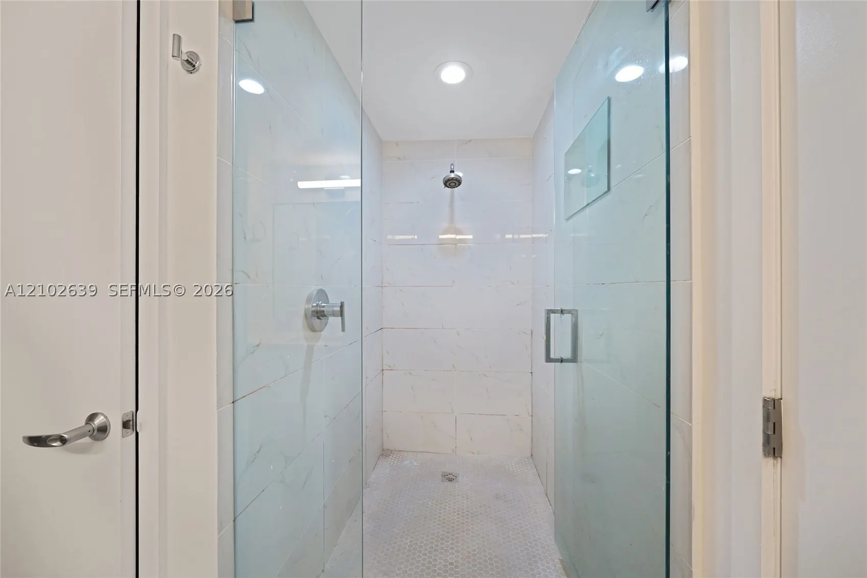 16385 Biscayne Blvd #407