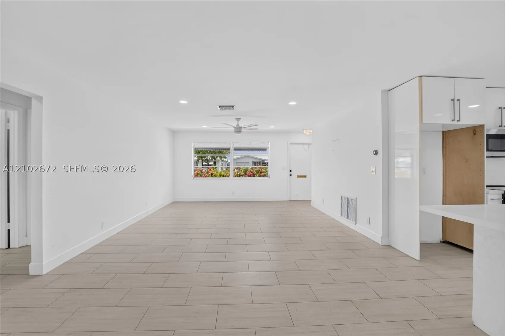 719 SW 18th St