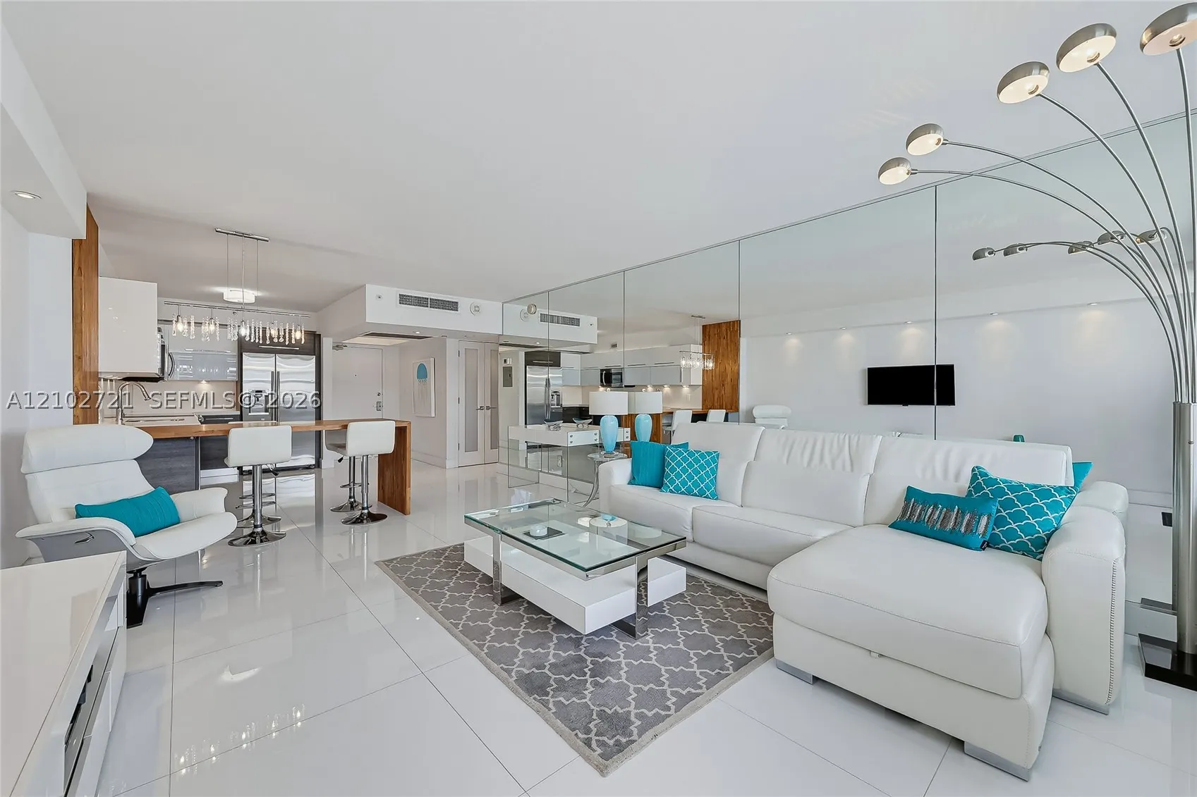 100 Lincoln Rd #1008