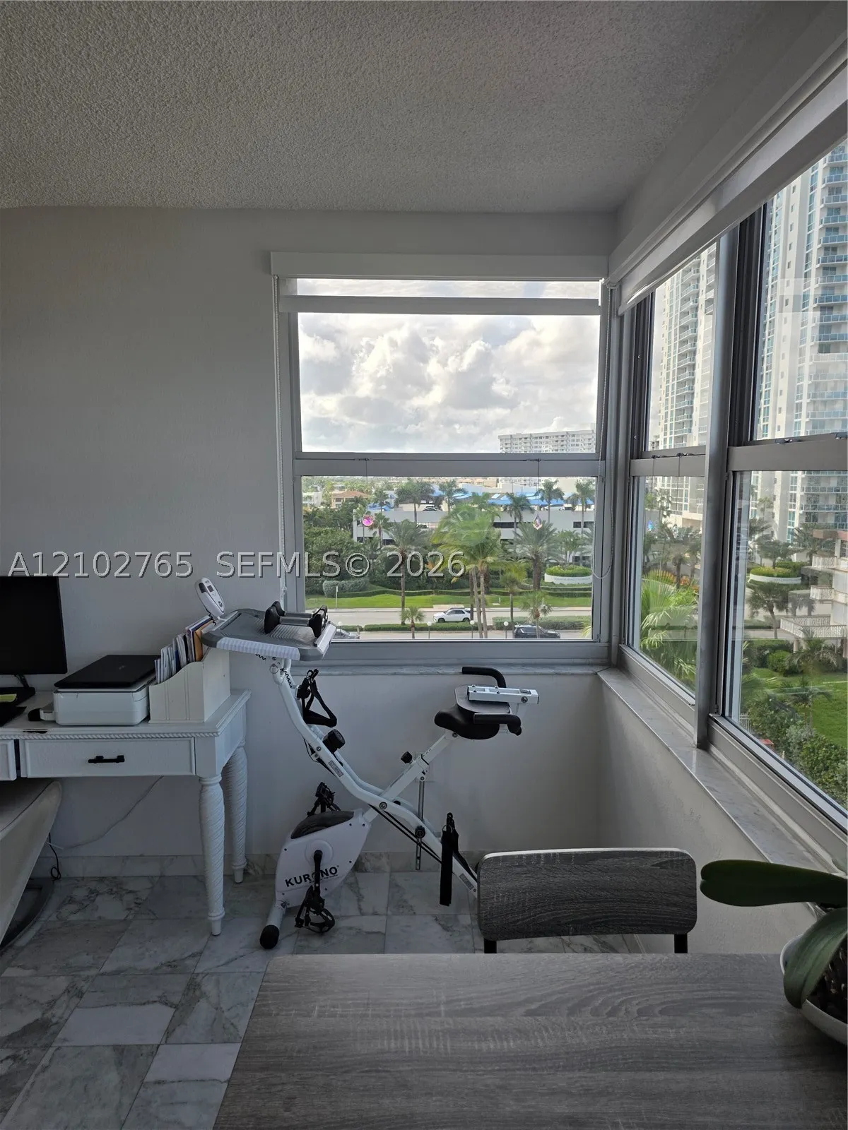 1950 S Ocean Dr #5F